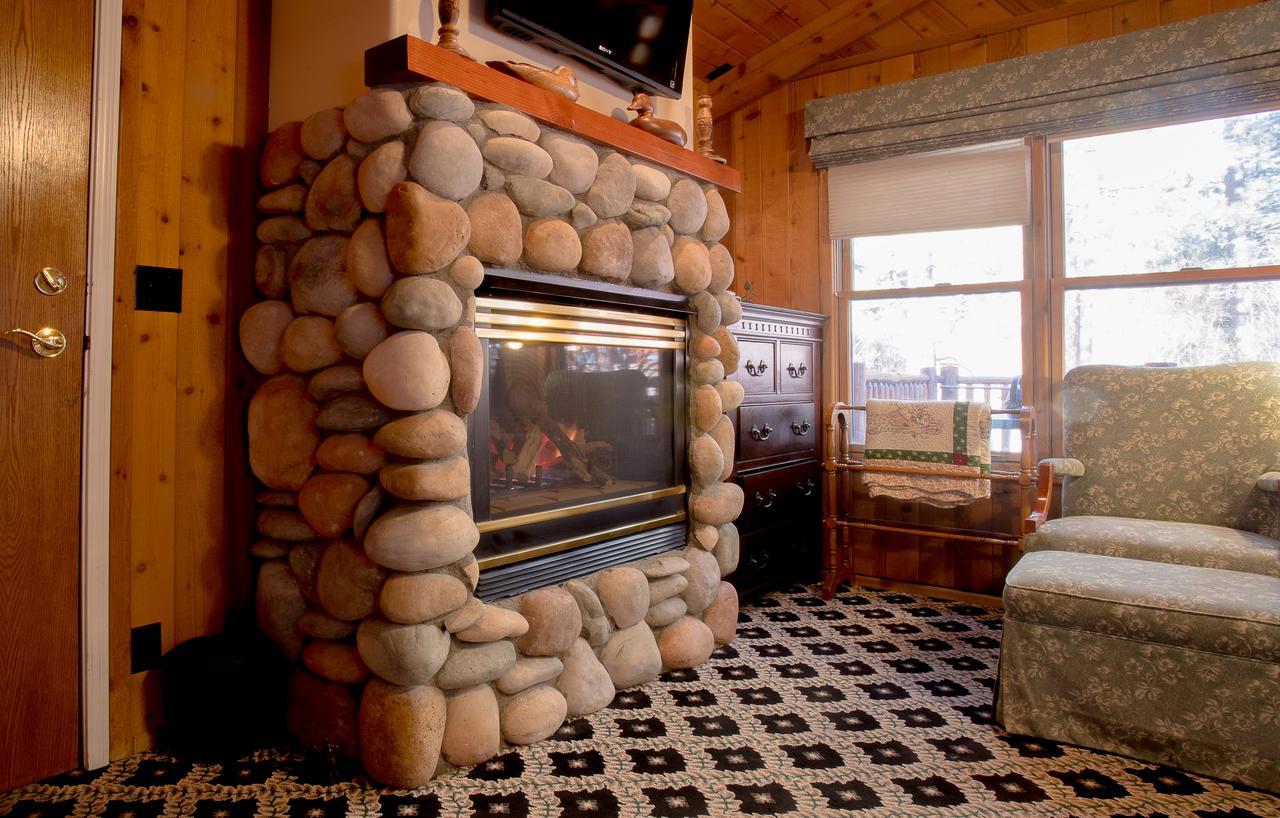 Alpenhorn Bed And Breakfast Биг Беър Лейк Екстериор снимка